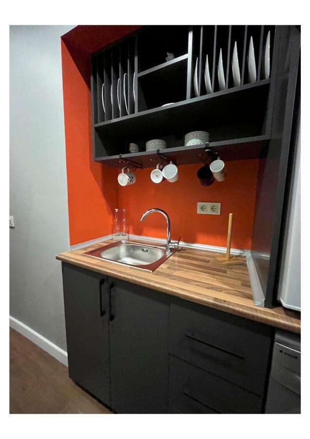 Cosy Flat With A Garden In Central Kadikoy Istanbul Ngoại thất bức ảnh